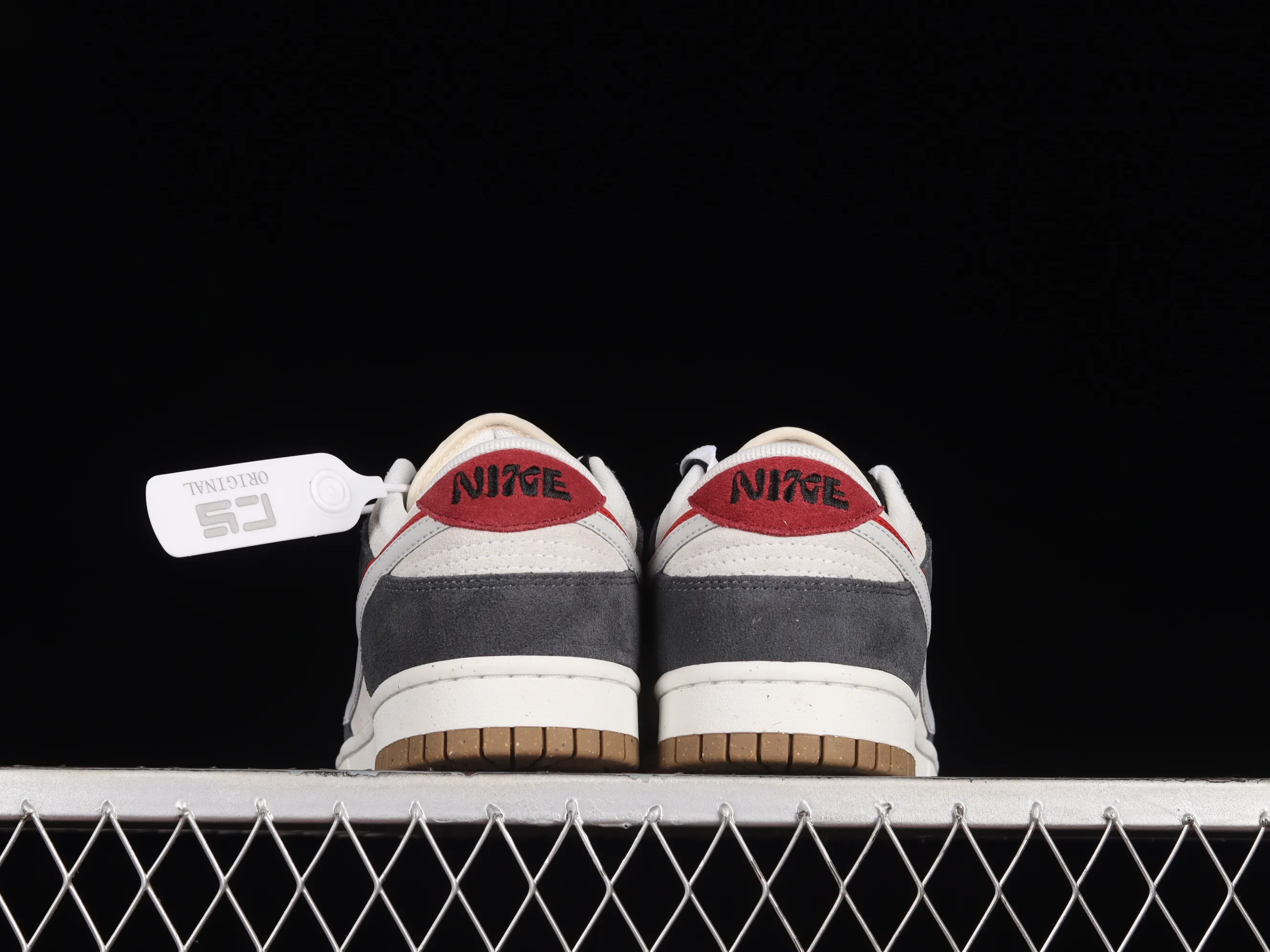 All categories Nk SB Dunk series Nk SB Dunk Low low-top sneakers Nk SB Dunk Low "85" gray red double hook SB low-top sports and leisure sneakers DO9457-104